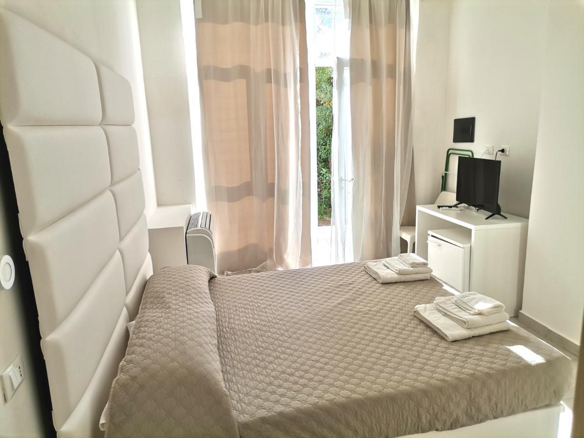 Hotel Calypso Remix Paestum Eksteriør billede